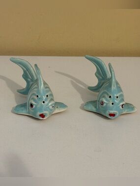 Kitschy Ceramic Angel Fish Salt and Pepper Shakers